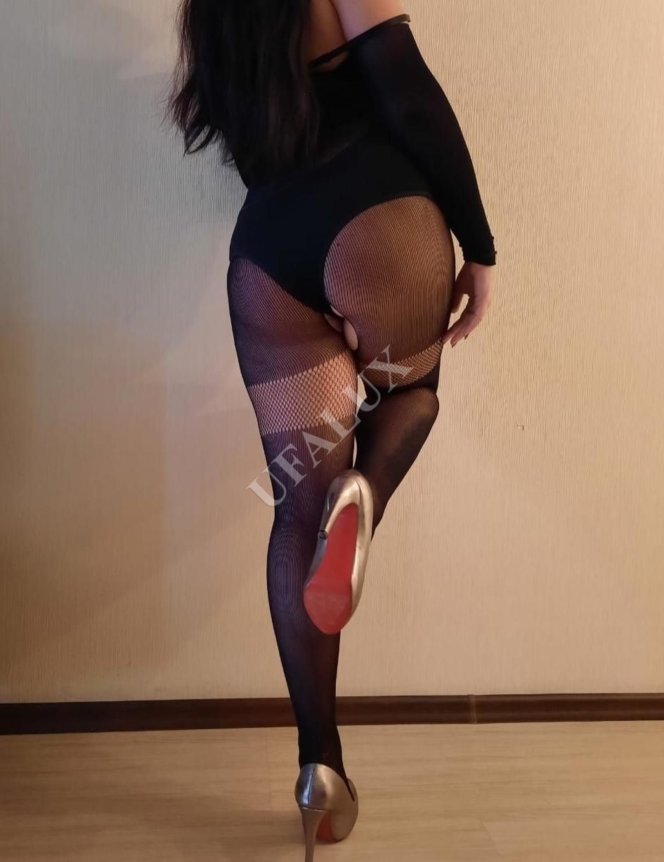 Проститутка Камилла